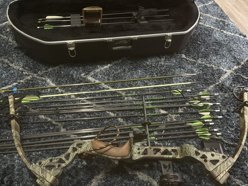 Left handed compound bow - handed, used
