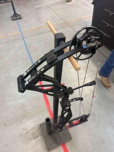 Elite compound bow - elite, hand
