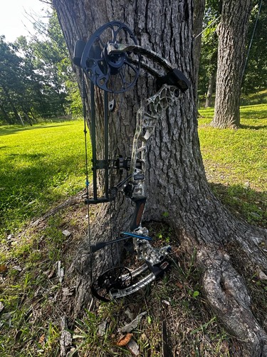 Matthews compound bow v3 - matthews,